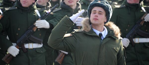 Celebración del día del defensor de la patria en Rusia - Sputnik Mundo