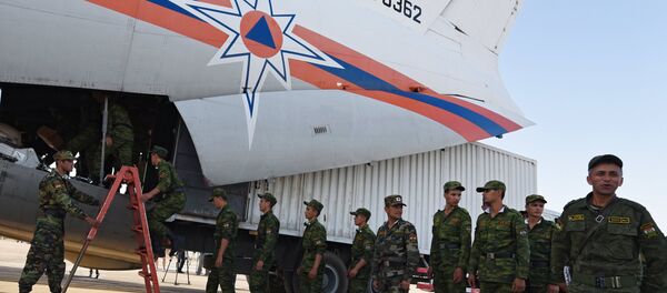 Un avión del Ministerio ruso de Emergencias  en Tayikistán (archivo) - Sputnik Mundo