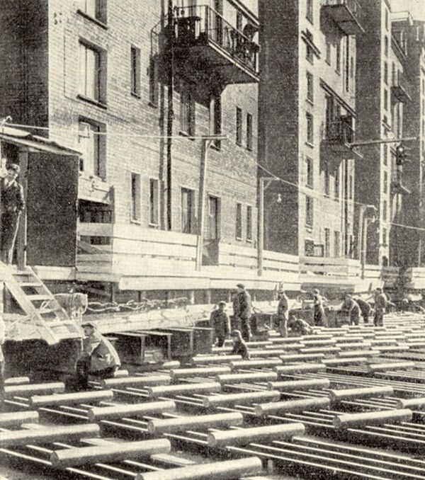 Traslado de un edificio en Moscú - Sputnik Mundo