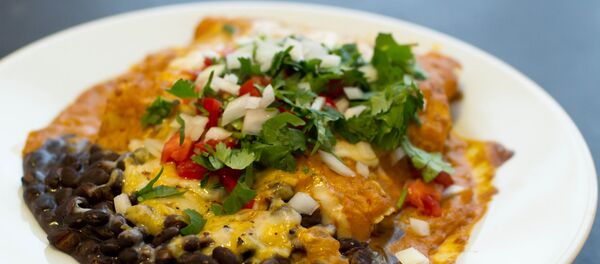 Enchiladas suizas - Sputnik Mundo