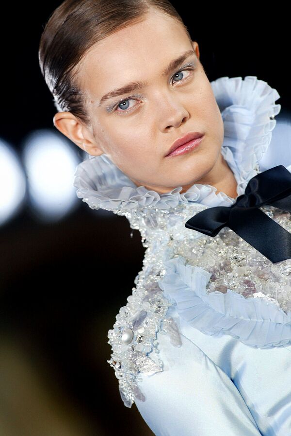 Natalia Vodiánova, la cenicienta rusa que deslumbra al mundo - Sputnik Mundo