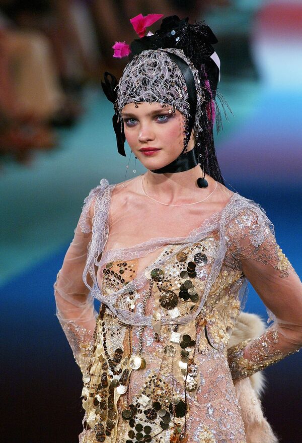 Natalia Vodiánova, la cenicienta rusa que deslumbra al mundo - Sputnik Mundo