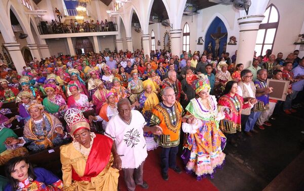 Pobladores de El Callao celebran el carnaval - Sputnik Mundo