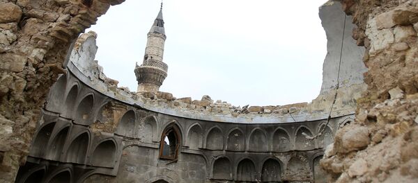 A view shows a damaged dome of a mosque in the Old City of Aleppo, Syria January 31, 2017. - Sputnik Mundo