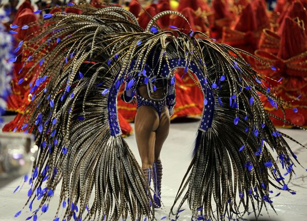 Los colores y el brillo en el carnaval de Río de Janeiro - Sputnik Mundo