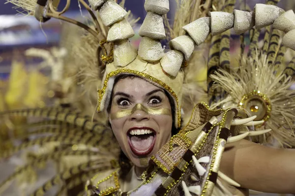 Los colores y el brillo en el carnaval de Río de Janeiro - Sputnik Mundo