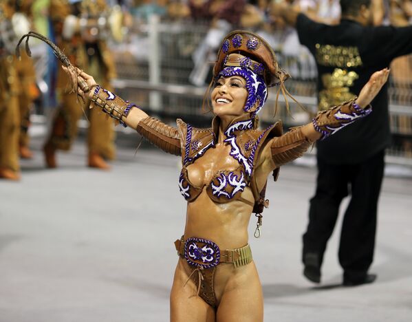 Los colores y el brillo en el carnaval de Río de Janeiro - Sputnik Mundo