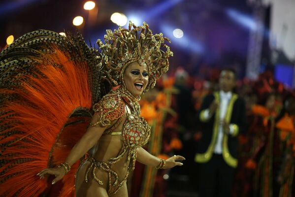 Los colores y el brillo en el carnaval de Río de Janeiro - Sputnik Mundo