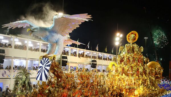 Actuación de escuela de samba Portela - Sputnik Mundo