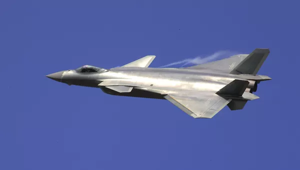 Avión furtivo de quinta generación Chengdu J-20 (archivo) - Sputnik Mundo