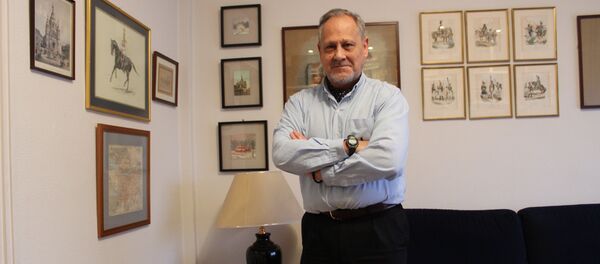 Eugenio Nikitich Dobrynin, en su casa en Madrid Eugenio Nikitich Dobrynin, en su casa en Madrid - Sputnik Mundo