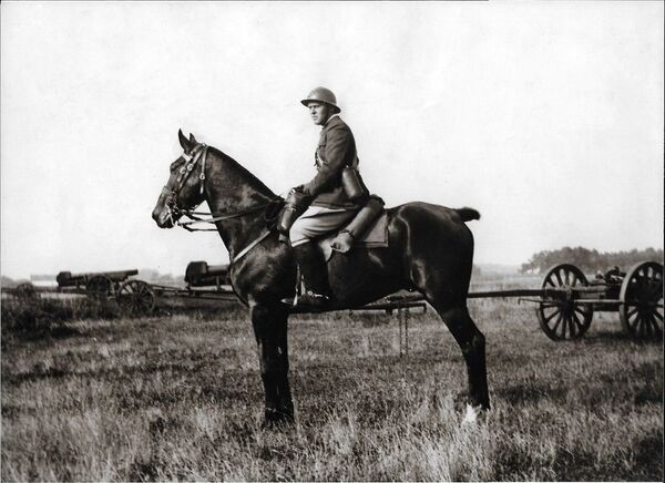 El oficial del Ejército galo, Nikita Wladimirovitch Dobrynin, en 1940 - Sputnik Mundo