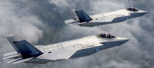 Dos Lockheed Martin Corp F-35 stealth fighter - Sputnik Mundo