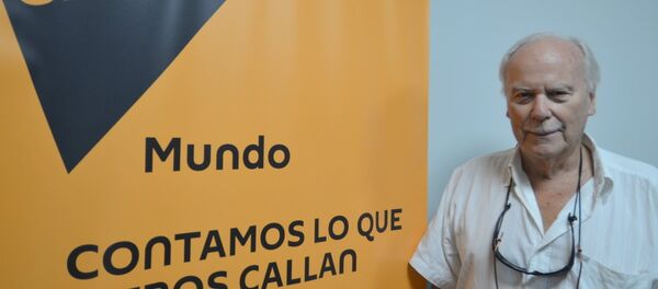 Sasha Tolstói, nieto del gran escritor ruso, visita la redacción de Sputnik en Montevideo Sasha Tolstói, nieto del gran escritor ruso, visita la redacción de Sputnik en Montevideo - Sputnik Mundo