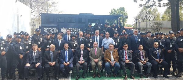 Rusia cede a las fuerzas federales de México blindado Gorets M - Sputnik Mundo