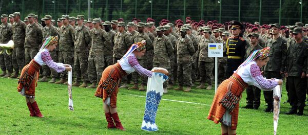 Ceremonia de bienvenida para soldados estadounidenses en Ucrania - Sputnik Mundo