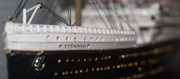 Titanic (ilustración) - Sputnik Mundo