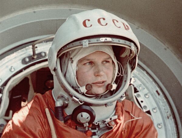 Valentina Tereshkova, la primera mujer en el espacio - Sputnik Mundo