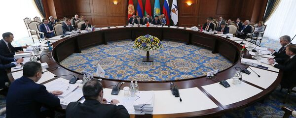 Официальный визит премьер-министра РФ Д. Медведева в Киргизию - Sputnik Mundo