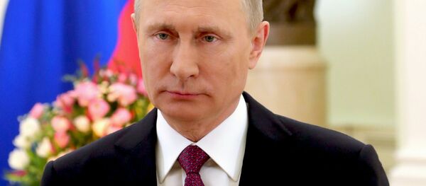 Vladímir Putin felicita a las mujeres en su día Vladímir Putin felicita a las mujeres en su día - Sputnik Mundo