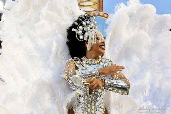 Rafaela Bastos en el Sambódromo - Sputnik Mundo