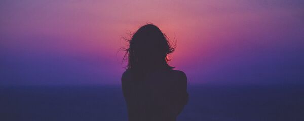 Silueta de una mujer - Sputnik Mundo
