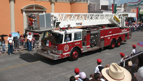 Bomberos de México - Sputnik Mundo