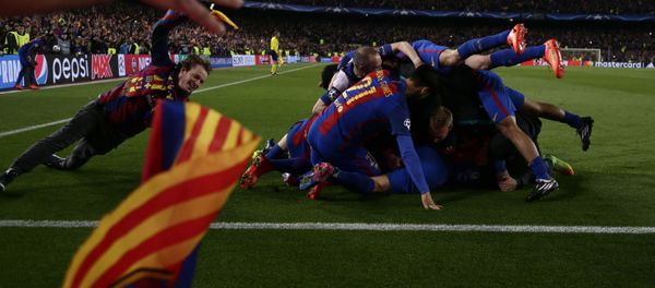 Los futbolistas del FC Barcelona - Sputnik Mundo