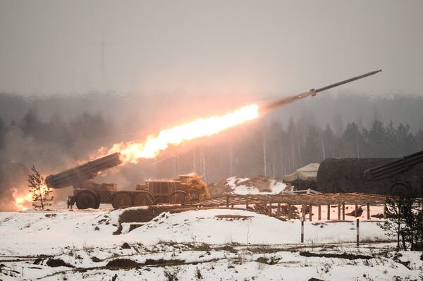 El sistema BM-27 Uragán - Sputnik Mundo