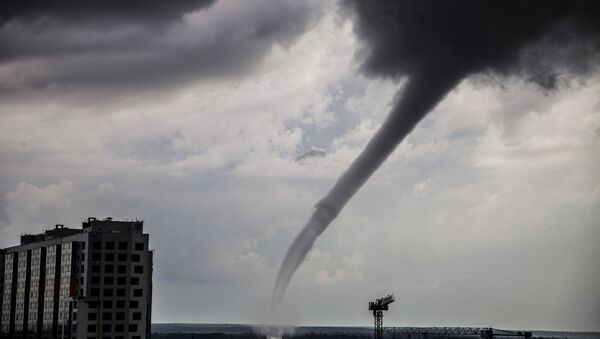 Un tornado - Sputnik Mundo