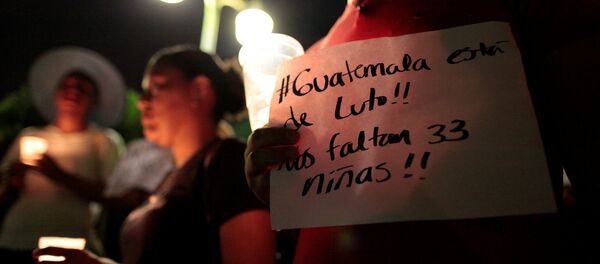 Homenaje a las víctimas del incendio en Guatemala - Sputnik Mundo
