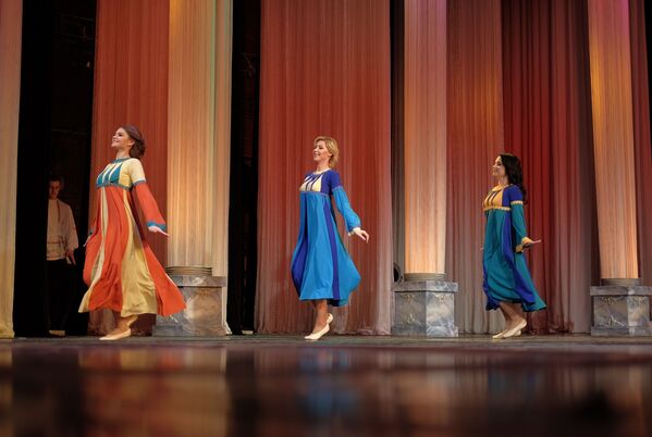 La belleza de las soldados rusas en todo su esplendor - Sputnik Mundo