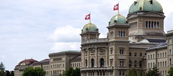 Palacio del Parlamento en Berna, Suiza - Sputnik Mundo