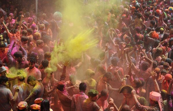 Holi, los espectaculares colores del festival hinduista de primavera - Sputnik Mundo