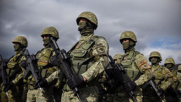 Members of the Kosovo Security Force take part in a field exercise in the village of Nashec near the town of Prizren on October 27, 2016 - Sputnik Mundo