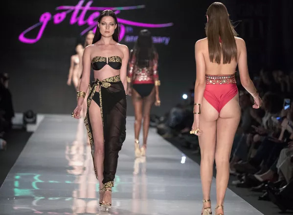 Los Ángeles de Israel: la moda playera que arrasa en Tel Aviv Los Ángeles de Israel: la moda playera que arrasa en Tel Aviv - Sputnik Mundo