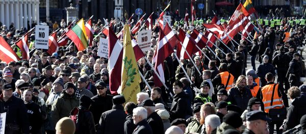 La marchas de los neonazis y los exlegionarios de las Waffen SS en Riga, Letonia - Sputnik Mundo