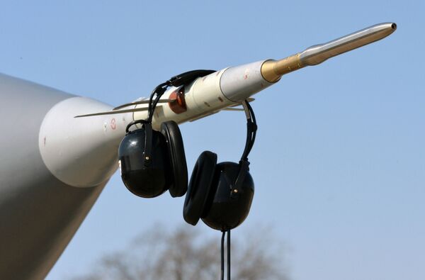 El MiG-31 interceptor hipersónico con un amplio radio de alcance. - Sputnik Mundo