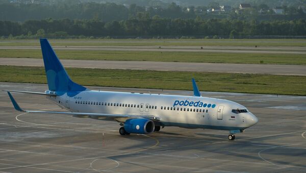 Boeing 737-8FZ de la aerolínea Pobeda (archivo) - Sputnik Mundo