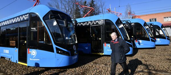 Los nuevos tranvías moscovitas Vitiaz-M - Sputnik Mundo