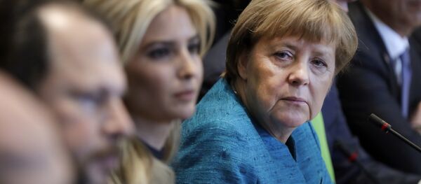 Ivanka Trump y Angela Merkel - Sputnik Mundo