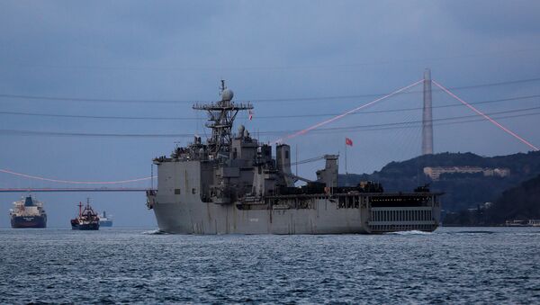 El buque de desembarco estadounidense USS Carter Hall El buque de desembarco estadounidense USS Carter Hall - Sputnik Mundo