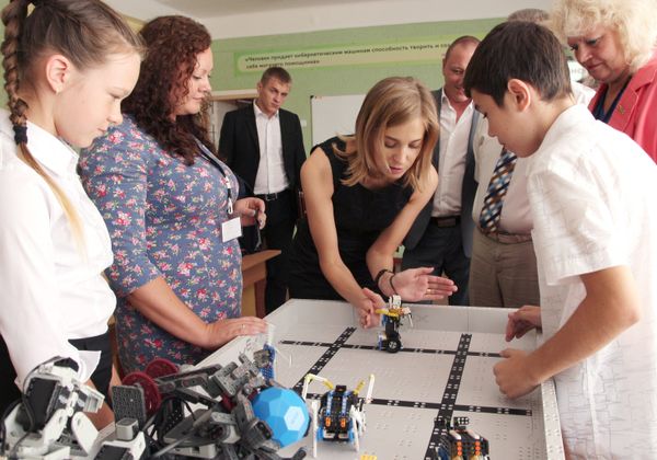 ¡Feliz cumpleaños, Natalia Poklónskaya! - Sputnik Mundo