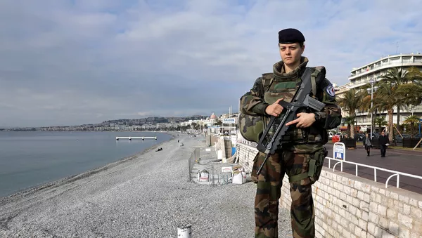 Una soldada francesa (archivo) - Sputnik Mundo