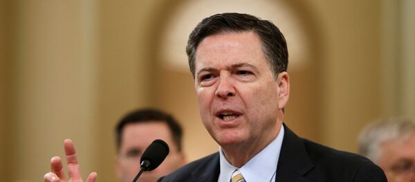El exdirector del FBI, James Comey (archivo) - Sputnik Mundo