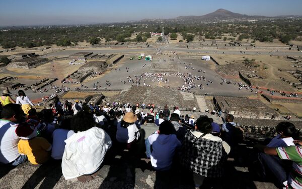 Celebración de equinoccio de primavera boreal en México - Sputnik Mundo
