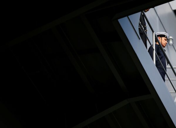 El portahelicópteros más grande de Japón - Sputnik Mundo