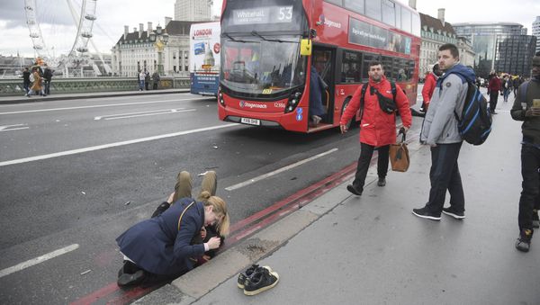 Tiroteo en el puente de Westminster en Londres Tiroteo en el puente de Westminster en Londres - Sputnik Mundo