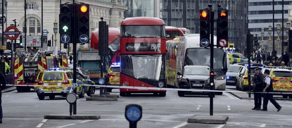 Las imágenes más impactantes del ataque terrorista en Londres - Sputnik Mundo