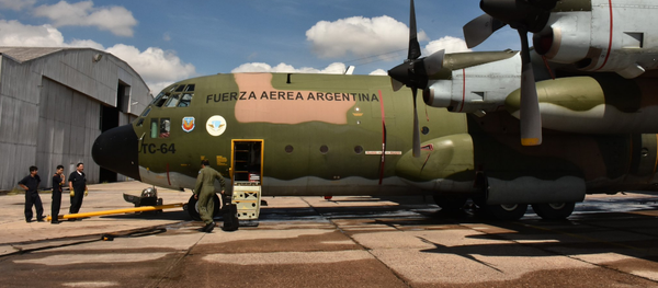 Un avión Hércules C-130 de la Fuerza Aérea Argentina Un avión Hércules C-130 de la Fuerza Aérea Argentina - Sputnik Mundo